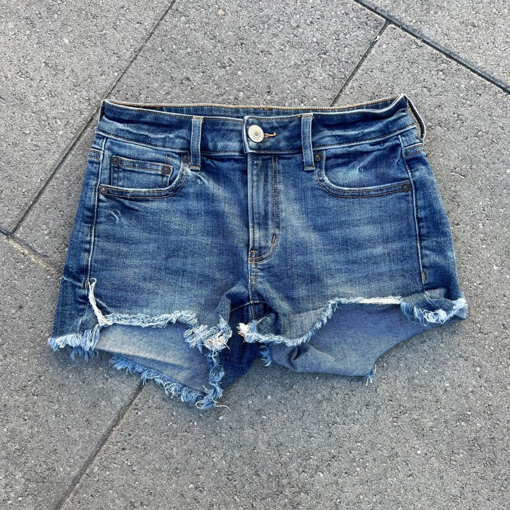 American Eagle Super Stretch Low Rise Cut Off Denim Shorts Blue Size 0
